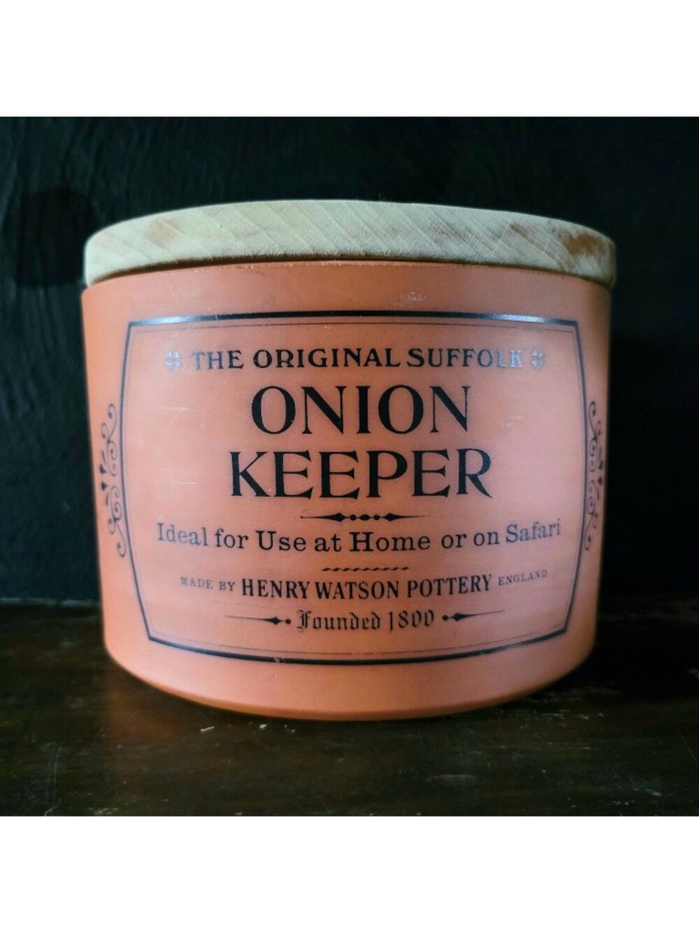 Henry Watson Pottery Suffolk Terracotta Onion Keeper With Wooden Lid
